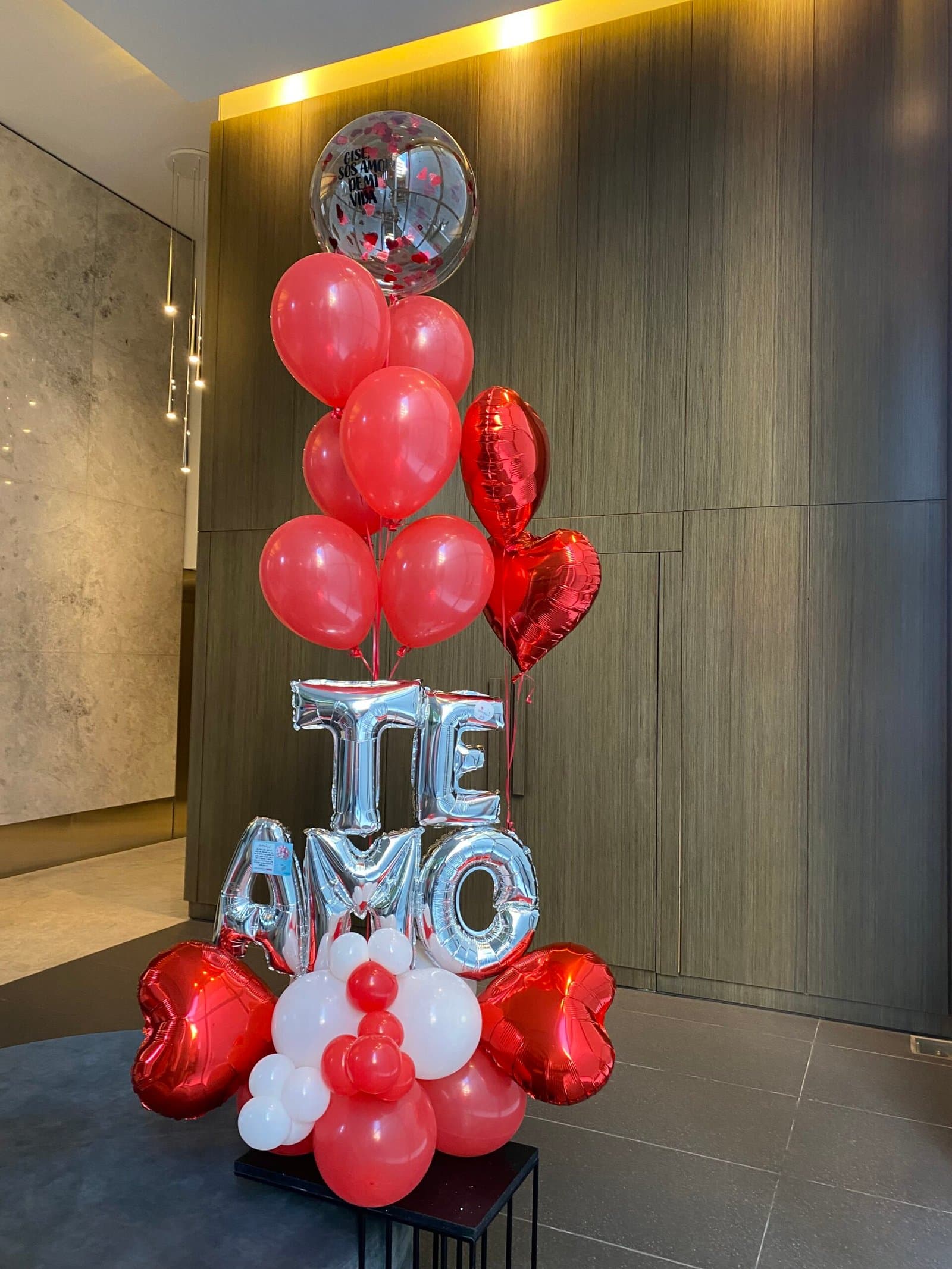 Bouquet te amo + corazones - Imagen principal