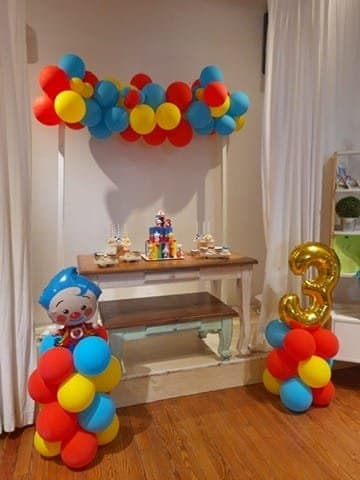 Arco de globos 1,5 m + bouquets - Imagen principal
