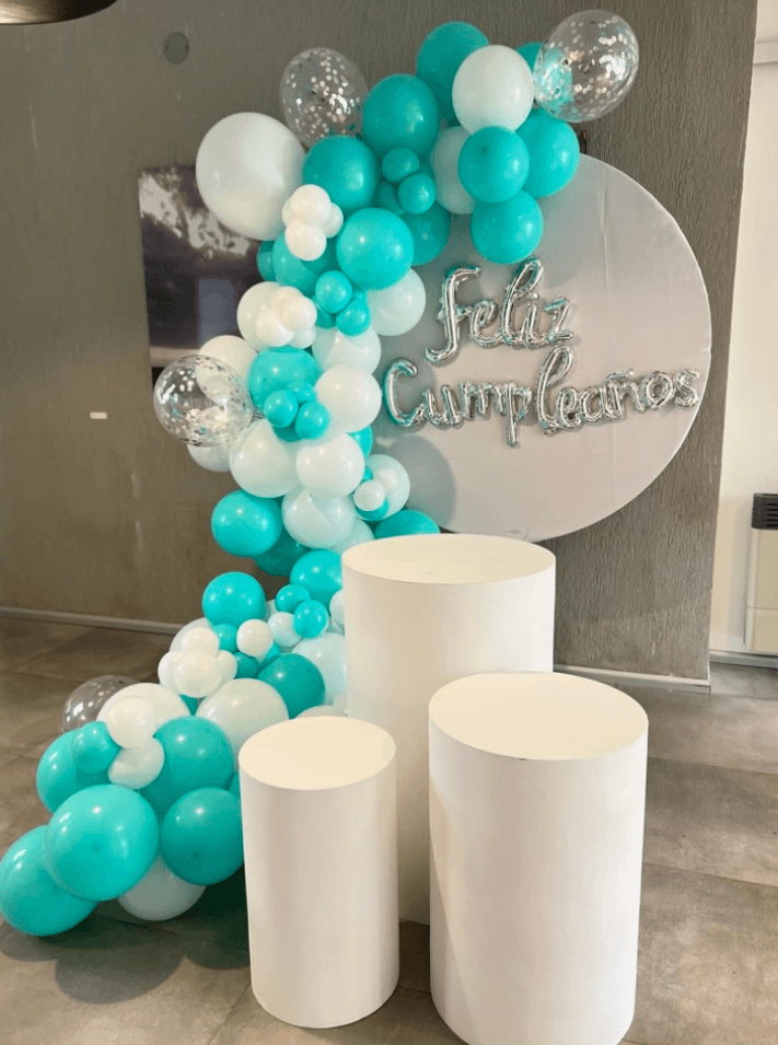Alquiler de mobiliario 3 m + arco de globos