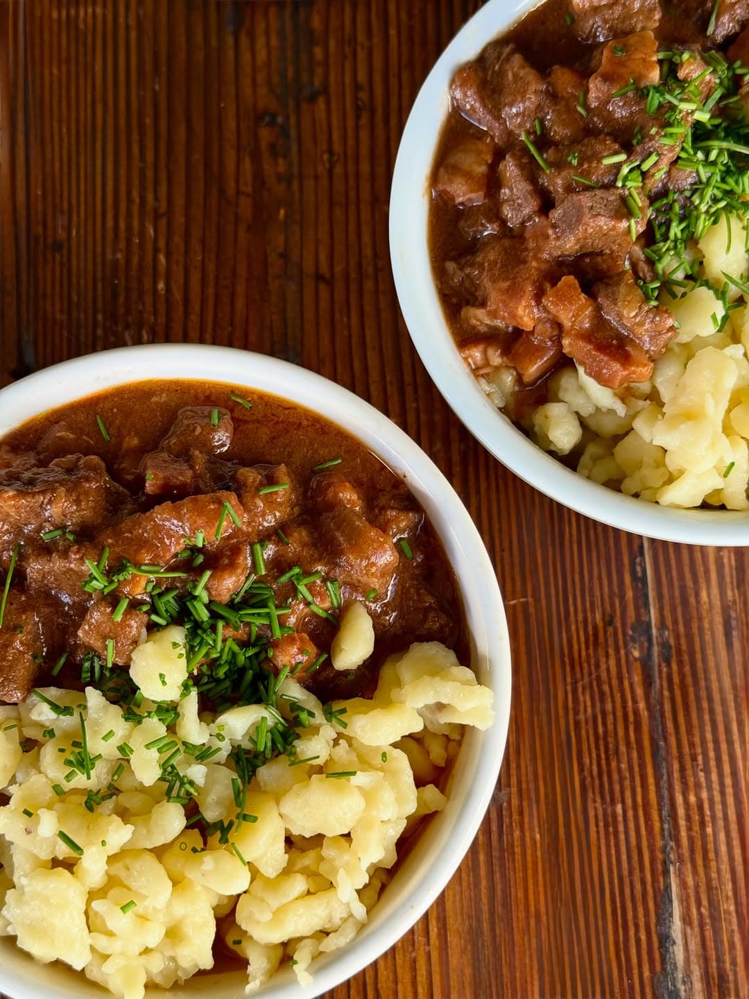 Menú Goulash con spaetzle + recepción