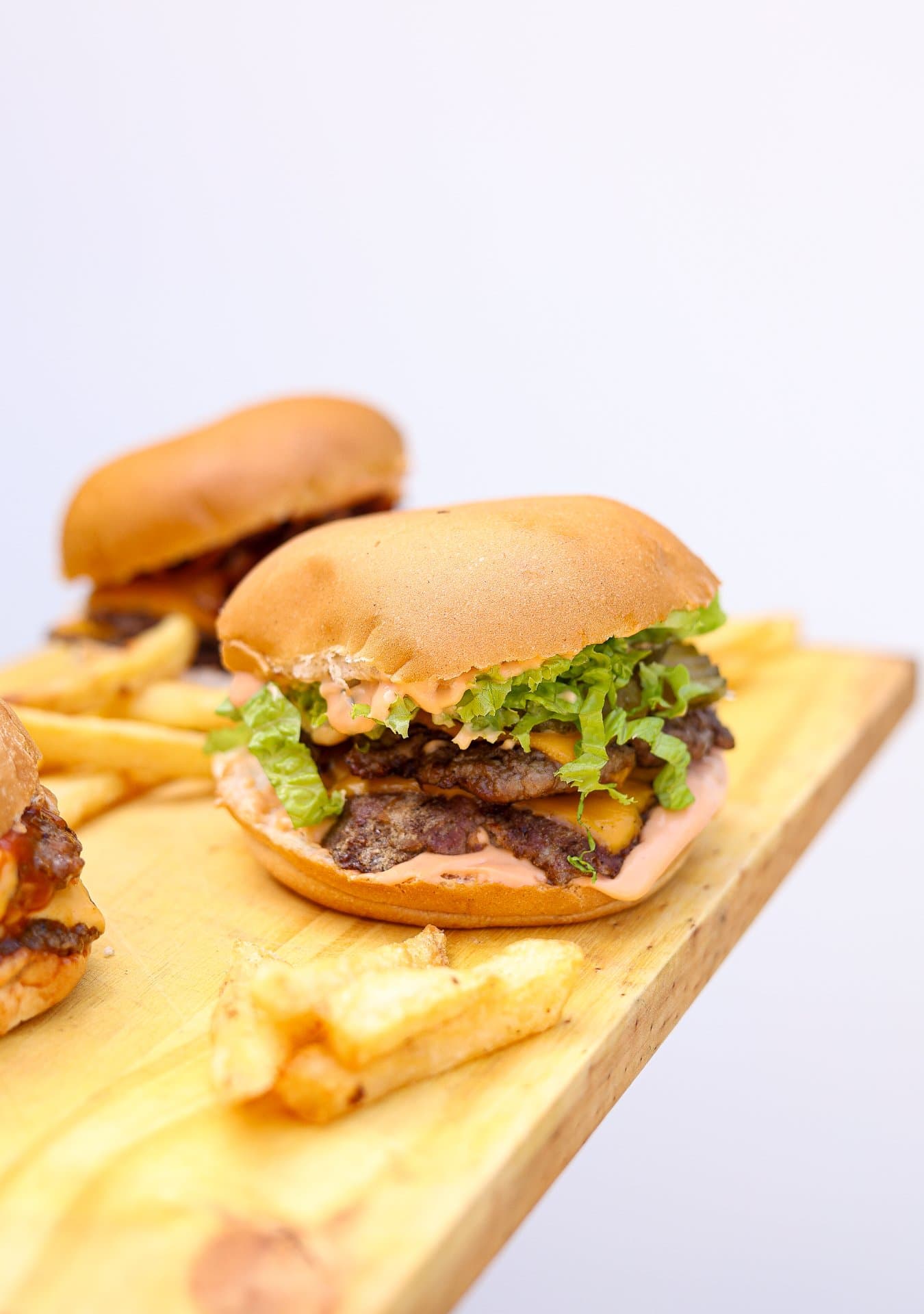 Burgas caseras con fritas