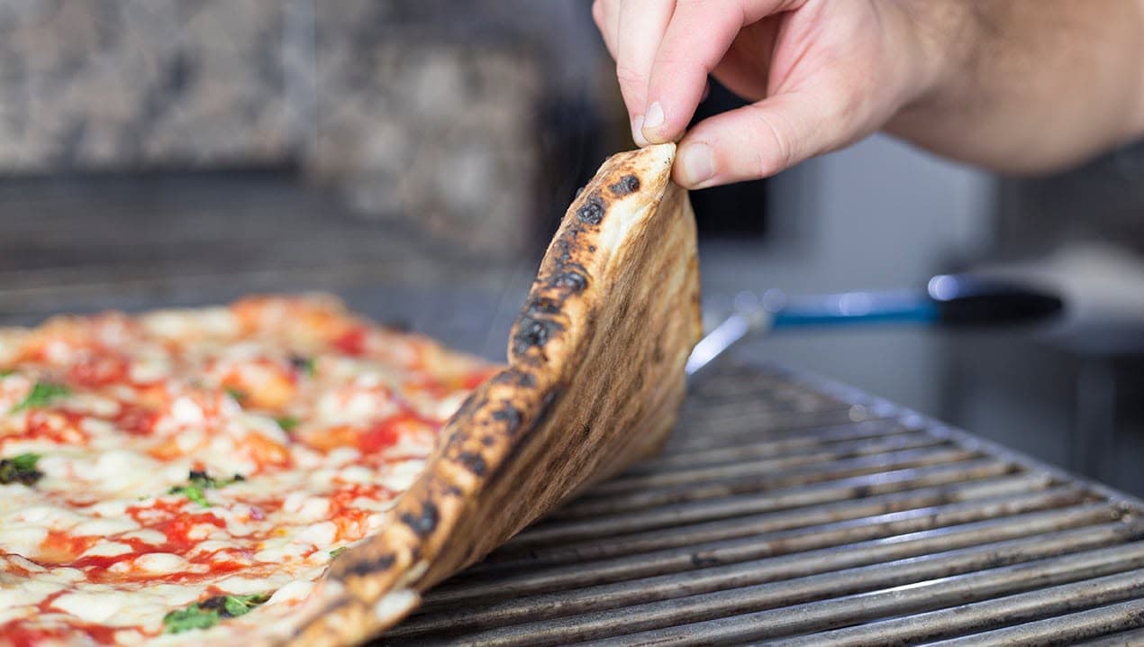 Pizzas a la parrilla: 6 variedades, de la napolitana al crudo y rúcula - Imagen principal