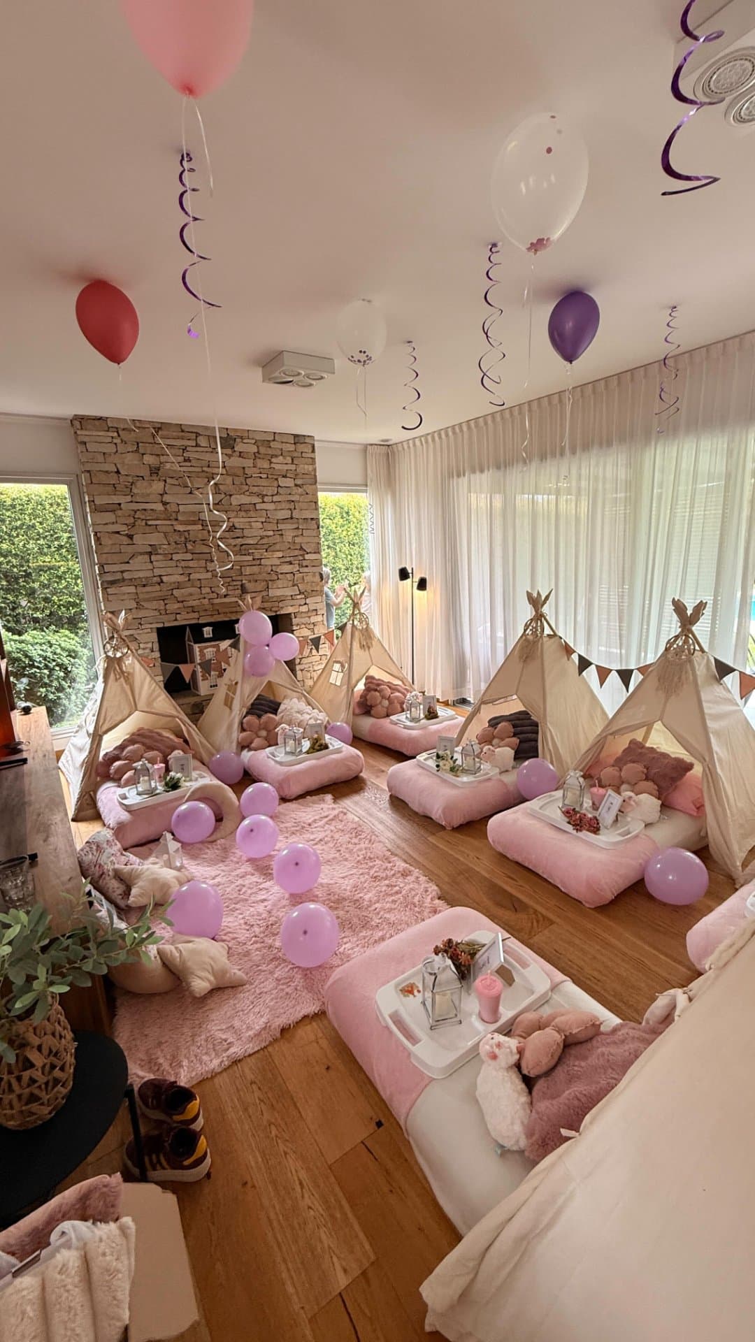 Pijamada Premium: teepees, pijamas, almohadones, spa y desayuno