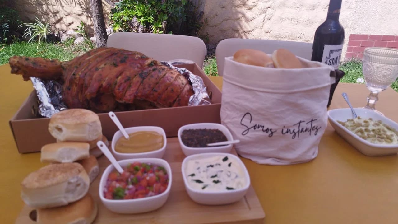 Pernil Premium de Cerdo para 50 personas - Imagen principal