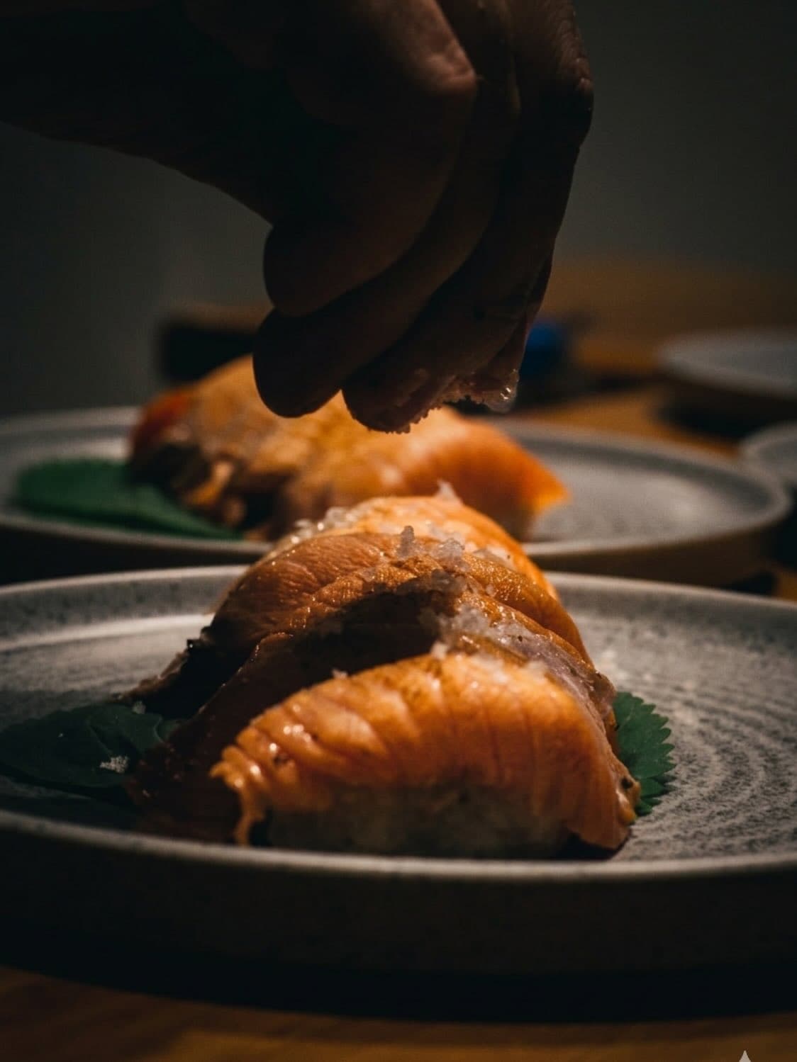 Menú Nikkei en pasos: tiraditos, nigiris, sashimi y 20 piezas de rolls - Imagen principal